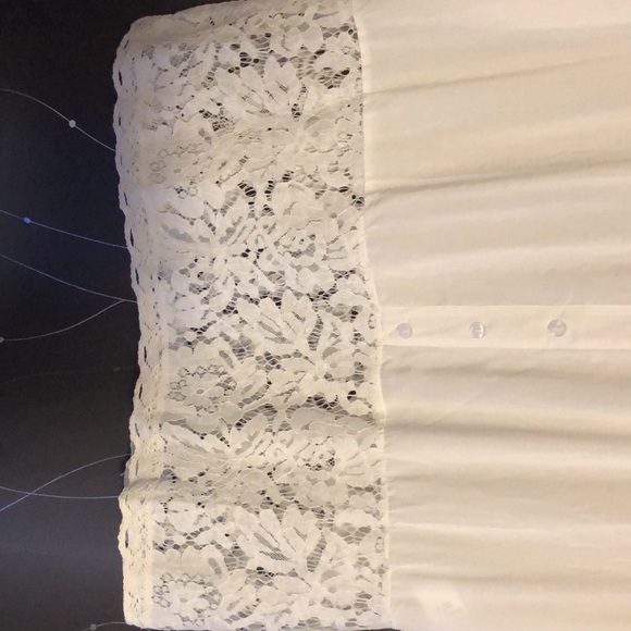 Lace blouse- Size large- White - Picture 4 of 7